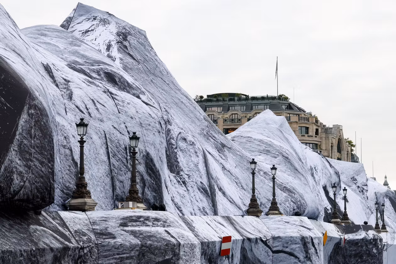 7a9f527 ftp 1 lnjlkwfpc8xe 2026 05 21t062816z 2131262525 rc2hdlagpnsc rtrmadp 3 france art pont neuf
